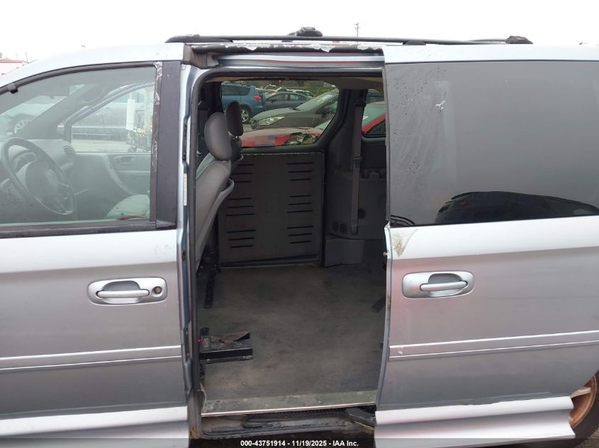 2004 Dodge Grand Caravan Sxt VIN: 2D4GP44L54R615857 Lot: 43751914