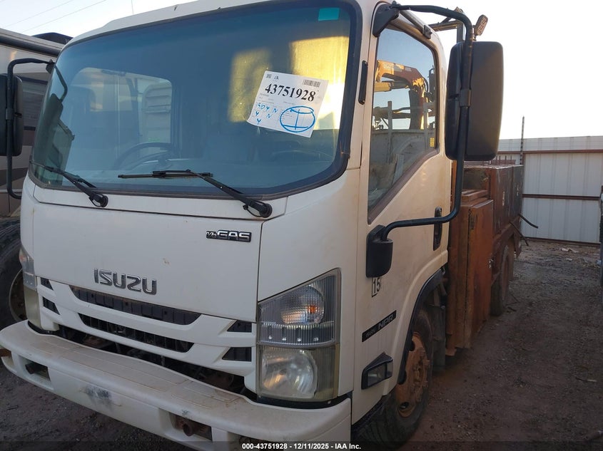 2014 ISUZU NPR GAS REG VAN N/A