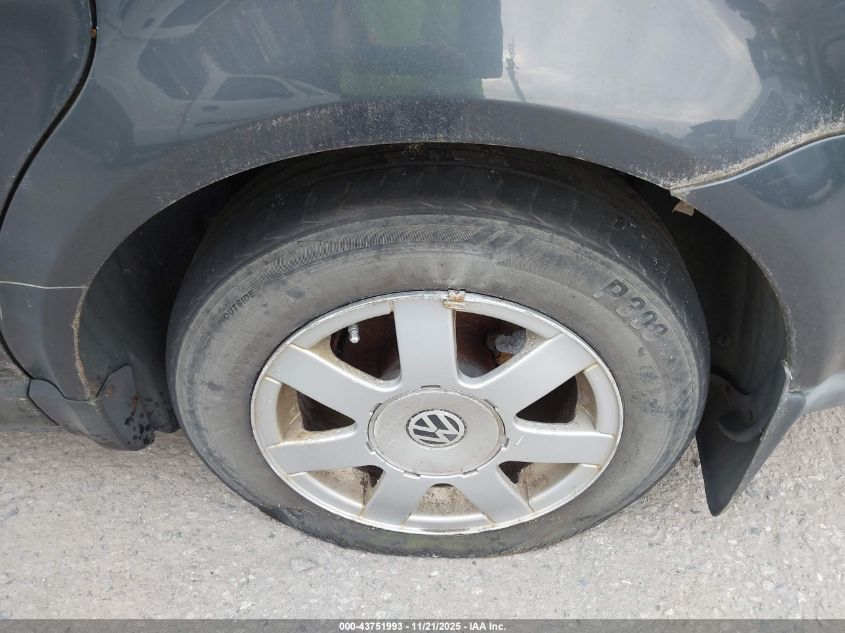 2000 Volkswagen Passat Gls VIN: WVWMA23B8YP162940 Lot: 43751993