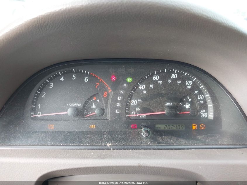 2004 Toyota Camry Le VIN: 4T1BE32K94U854215 Lot: 43752053