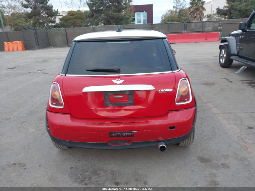 2009 Mini Cooper VIN: WMWMF33579TW79816 Lot: 43752073