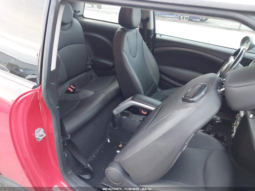 2009 Mini Cooper VIN: WMWMF33579TW79816 Lot: 43752073