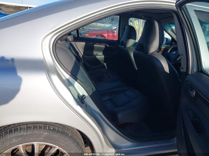 2007 Volvo S60 2.5T VIN: YV1RS592472628820 Lot: 43752105