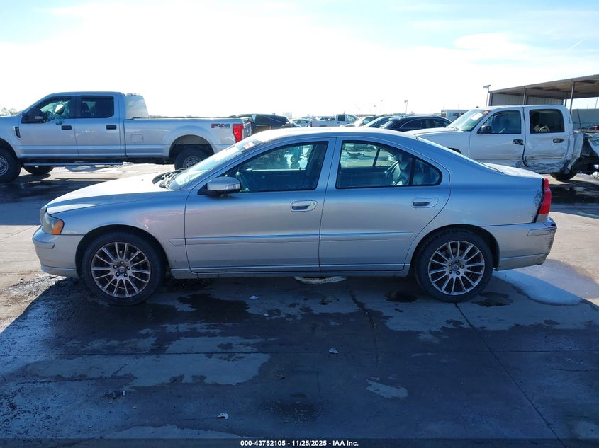 2007 Volvo S60 2.5T VIN: YV1RS592472628820 Lot: 43752105