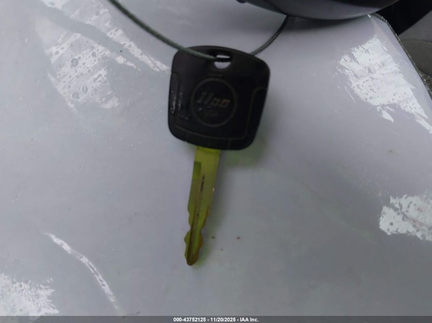 2002 Ford F-150 Xl/Xlt VIN: 1FTRF17W52KA32102 Lot: 43752125