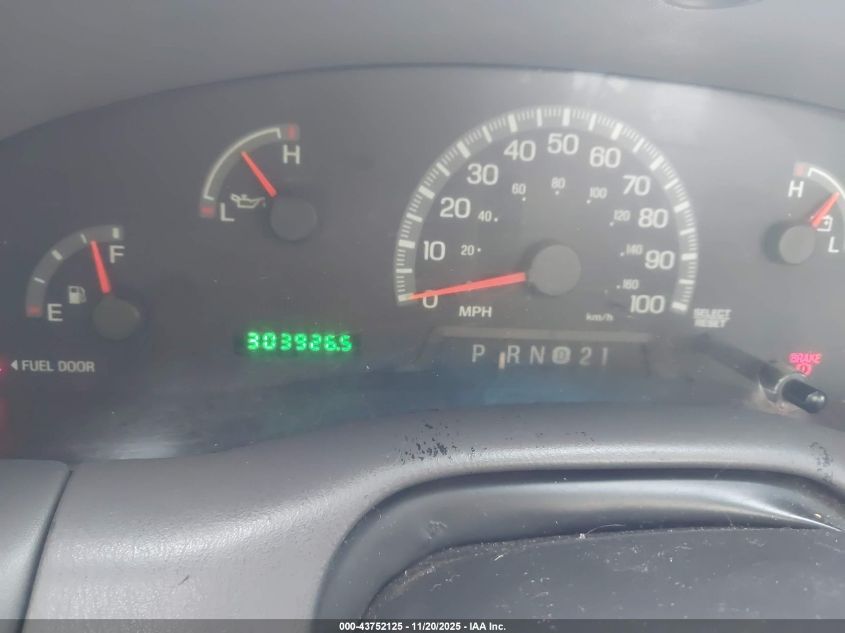 2002 Ford F-150 Xl/Xlt VIN: 1FTRF17W52KA32102 Lot: 43752125