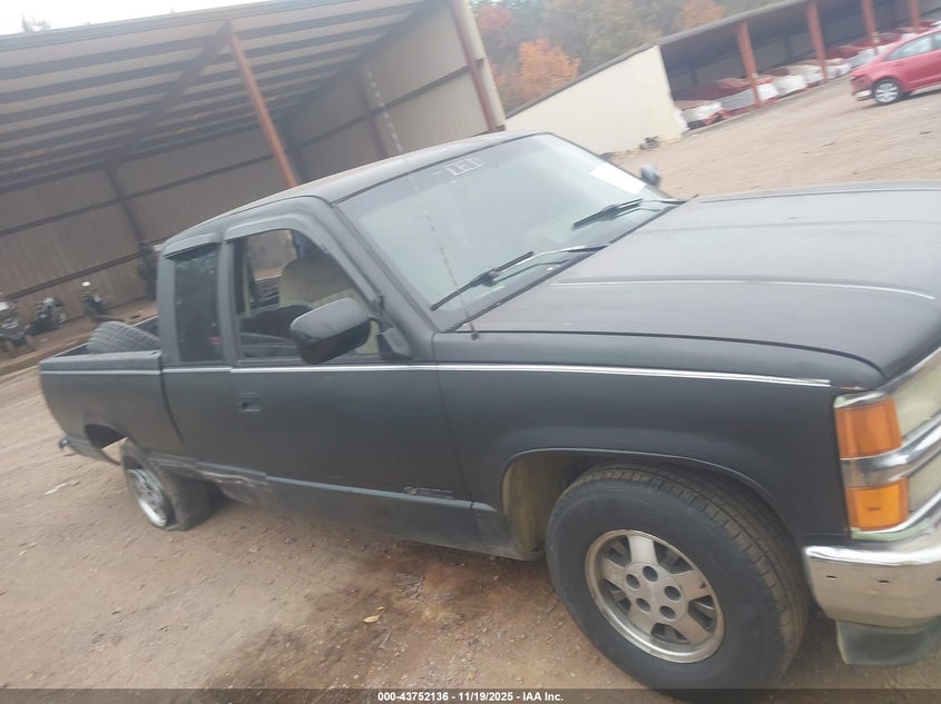 1994 Chevrolet Gmt-400 C1500 VIN: 2GCEC19K8R1174746 Lot: 43752136