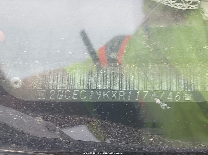 1994 Chevrolet Gmt-400 C1500 VIN: 2GCEC19K8R1174746 Lot: 43752136