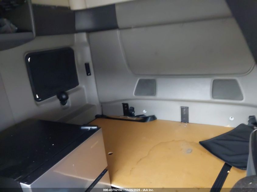 2017 International Prostar+ VIN: 3HSDJAPR8HN511183 Lot: 43752150