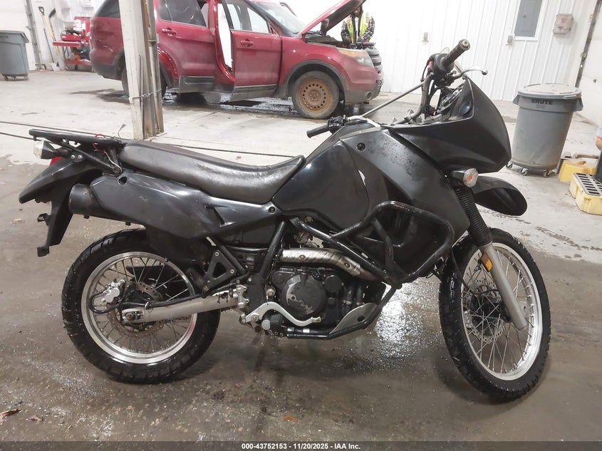 2011 Kawasaki Kl650 E VIN: JKAKLEE14BDA36331 Lot: 43752153