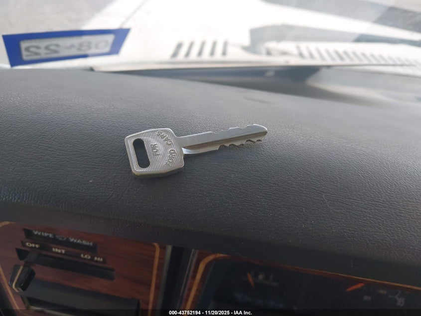 1991 Ford Econoline E350 Cutaway Van VIN: 1FDKE30G2MHB02945 Lot: 43752194