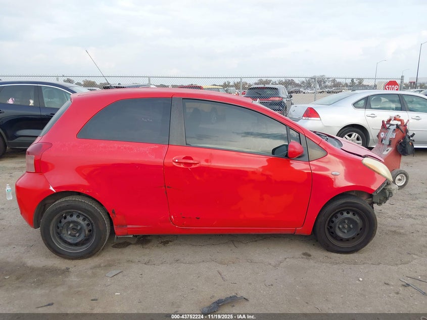 2008 Toyota Yaris VIN: JTDJT923385141005 Lot: 43752224