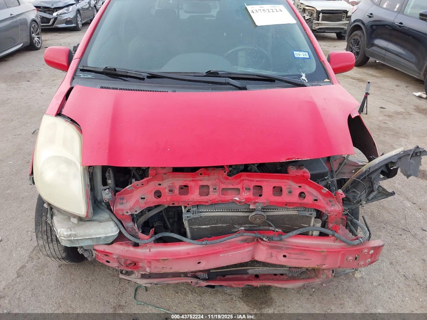 2008 Toyota Yaris VIN: JTDJT923385141005 Lot: 43752224