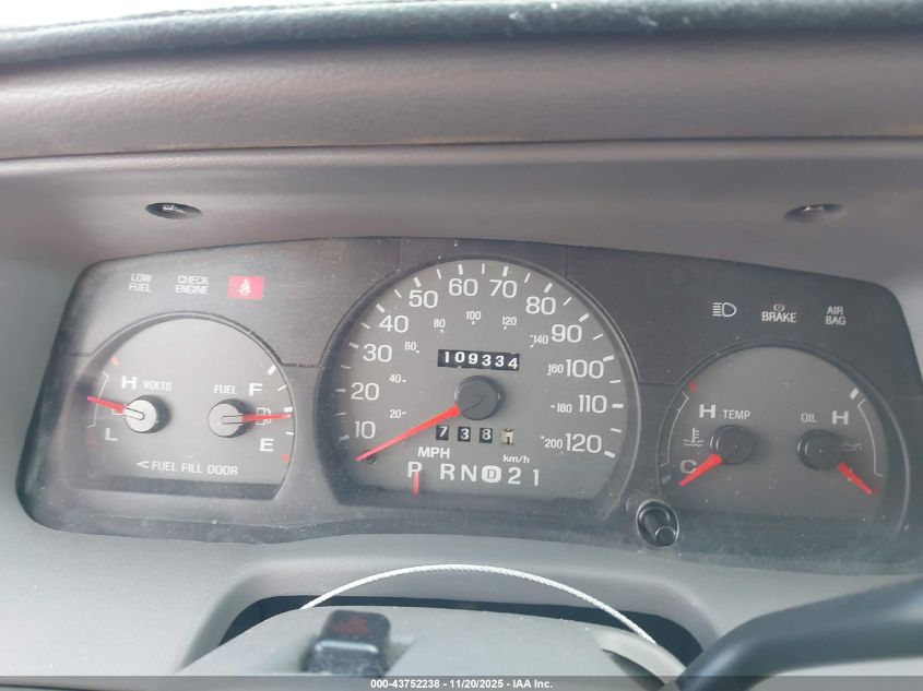 2000 Mercury Grand Marquis Ls VIN: 2MEFM75W9YX719313 Lot: 43752238