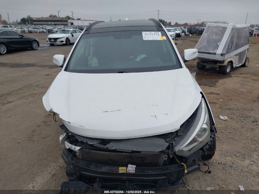 2017 Hyundai Santa Fe Sport 2.4L VIN: 5XYZUDLB7HG445566 Lot: 43752254