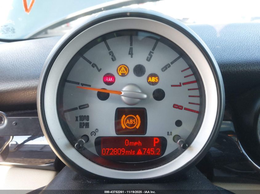 2008 Mini Cooper S VIN: WMWMF73528TV33586 Lot: 43752261