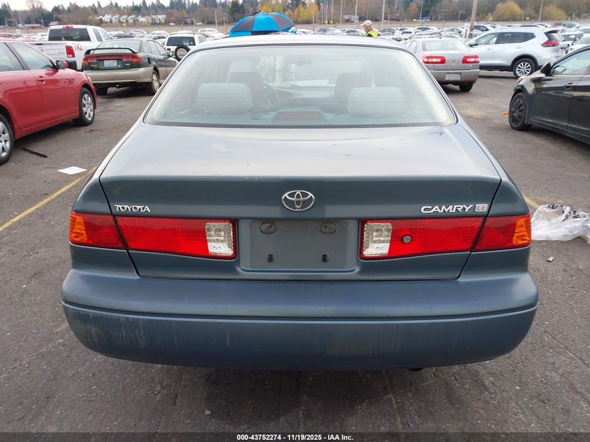2000 Toyota Camry Le VIN: JT2BG22K0Y0526843 Lot: 43752274
