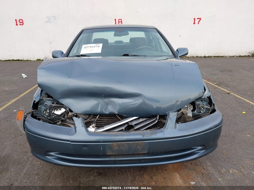 2000 Toyota Camry Le VIN: JT2BG22K0Y0526843 Lot: 43752274