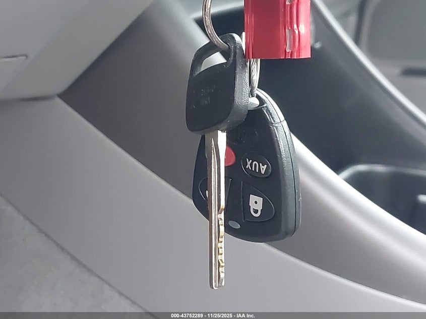 2004 Toyota Camry Le VIN: 4T1BE32K04U874871 Lot: 43752289