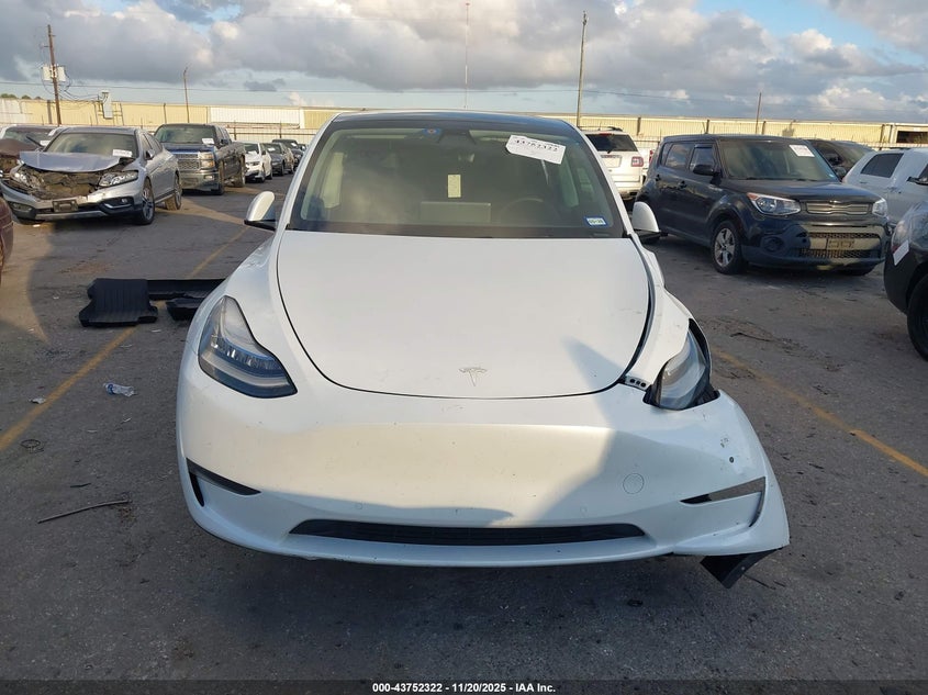 2020 Tesla Model Y Long Range Dual Motor All-Wheel Drive VIN: 5YJYGDEE8LF006810 Lot: 43752322