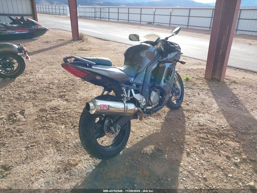 JS1VP53AX82102614 2008 SUZUKI SV photo no. 4