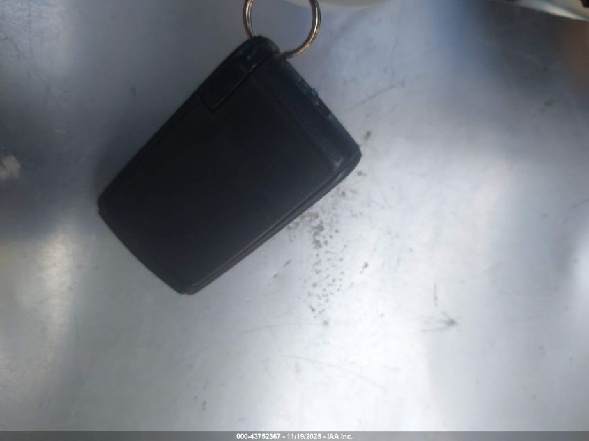 2005 Toyota Prius VIN: JTDKB20U653005890 Lot: 43752367