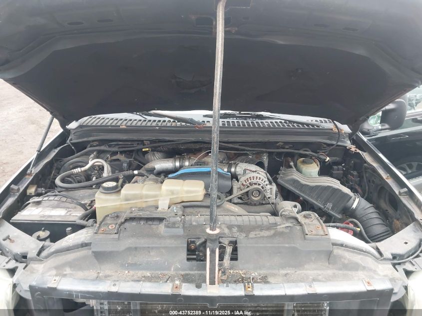 2002 Ford F-350 Lariat/Xl/Xlt VIN: 1FTSW31F02EA12635 Lot: 43752389