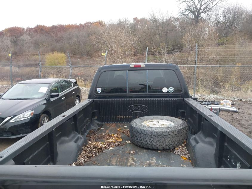 2002 Ford F-350 Lariat/Xl/Xlt VIN: 1FTSW31F02EA12635 Lot: 43752389