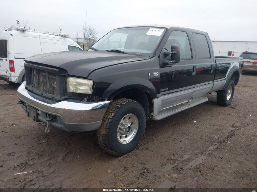 1FTSW31F02EA12635 2002 FORD F350 photo no. 2