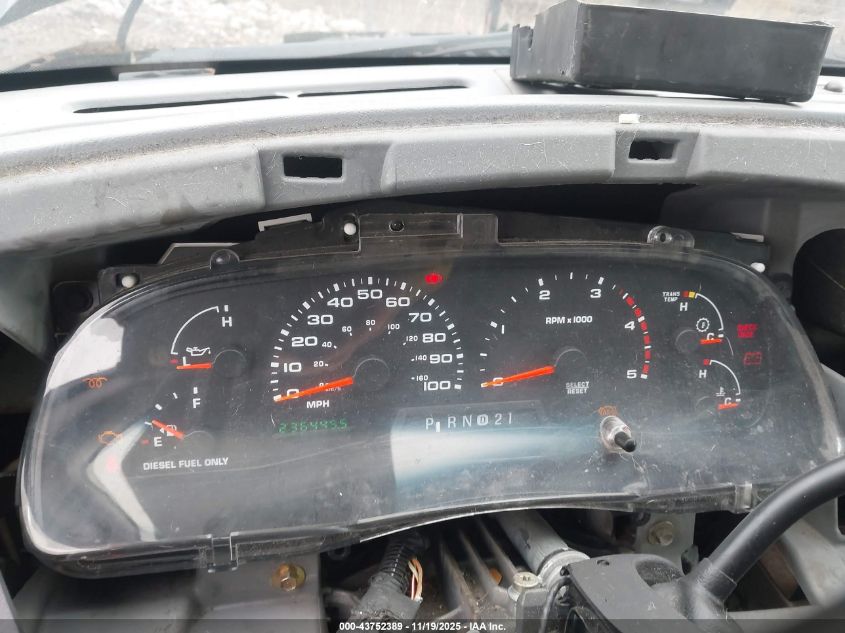 2002 Ford F-350 Lariat/Xl/Xlt VIN: 1FTSW31F02EA12635 Lot: 43752389