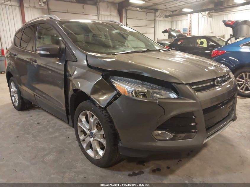 FORD ESCAPE TITANIUM