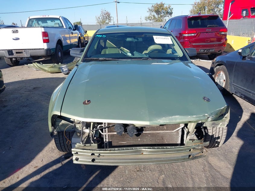 2006 Ford Mustang Gt VIN: 1ZVFT82H765208128 Lot: 43752414