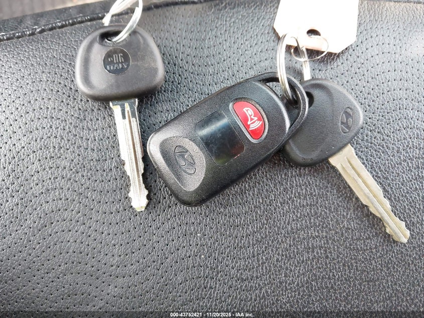 5NPDH4AE1DH399795 2013 HYUNDAI ELANTRA photo no. 11
