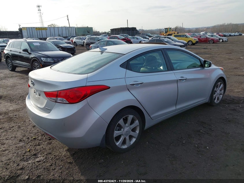 5NPDH4AE1DH399795 2013 HYUNDAI ELANTRA photo no. 4