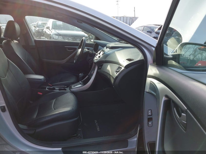 5NPDH4AE1DH399795 2013 HYUNDAI ELANTRA photo no. 5