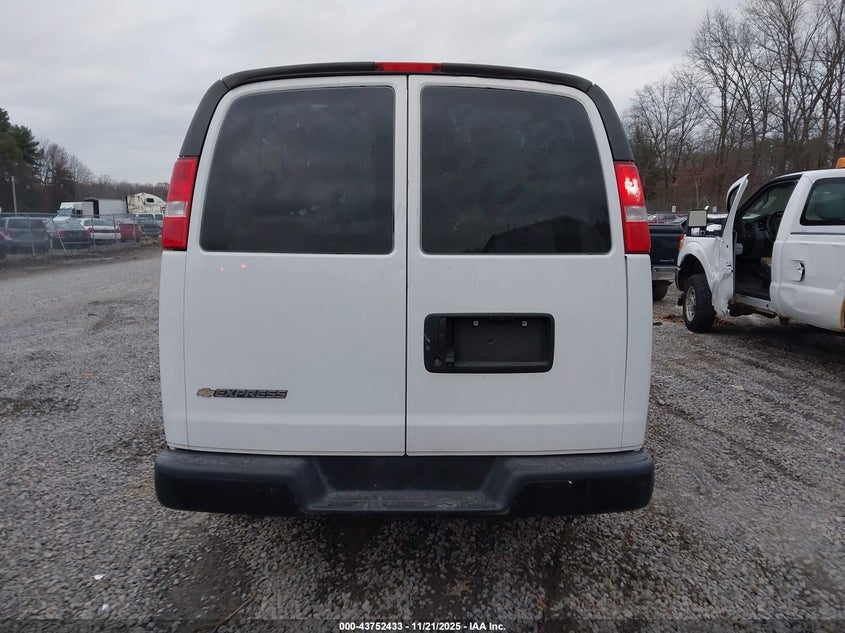 2020 Chevrolet Express Cargo Rwd 2500 Regular Wheelbase Wt VIN: 1GCWGAFP8L1230237 Lot: 43752433