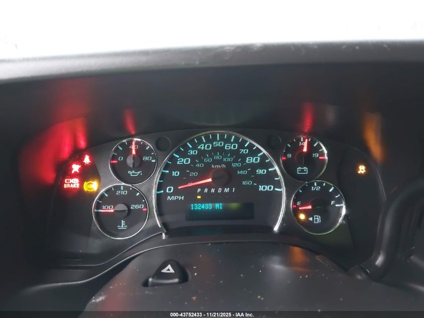 2020 Chevrolet Express Cargo Rwd 2500 Regular Wheelbase Wt VIN: 1GCWGAFP8L1230237 Lot: 43752433