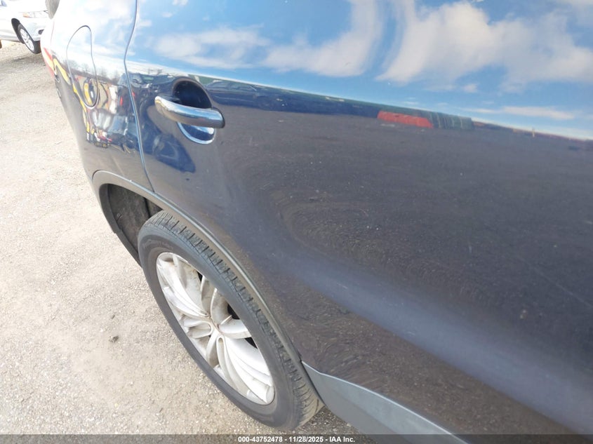 2011 Volkswagen Tiguan Sel VIN: WVGBV7AX4BW516582 Lot: 43752478