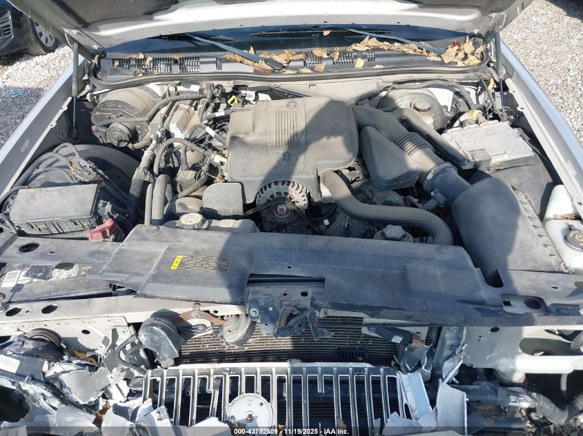 2008 Mercury Grand Marquis Ls VIN: 2MEFM75VX8X662787 Lot: 43752509