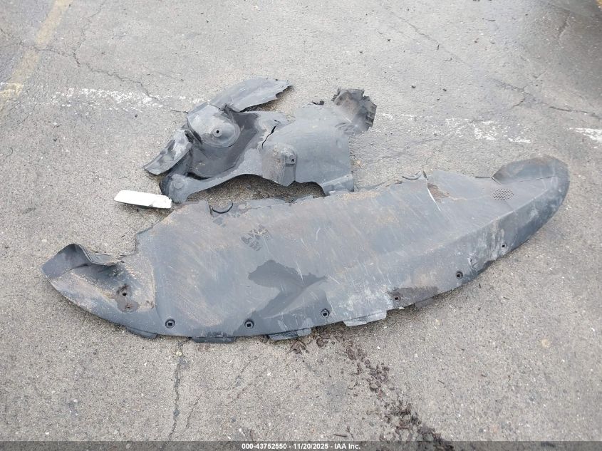 2021 Tesla Model Y Long Range Dual Motor All-Wheel Drive VIN: 5YJYGDEE4MF081036 Lot: 43752550