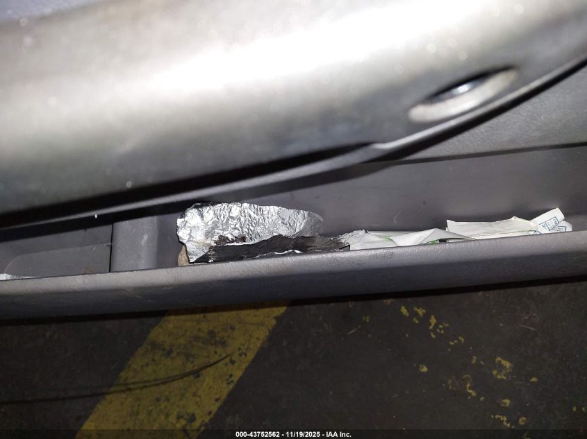 2000 Hyundai Accent L VIN: KMHCF35G8YU016093 Lot: 43752562