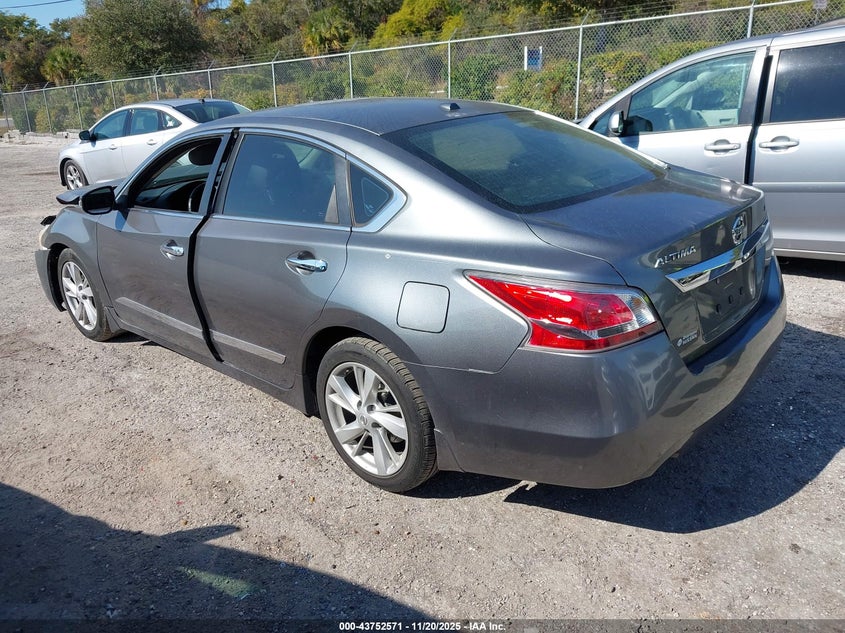 1N4AL3APXFC147111 2015 NISSAN ALTIMA photo no. 3