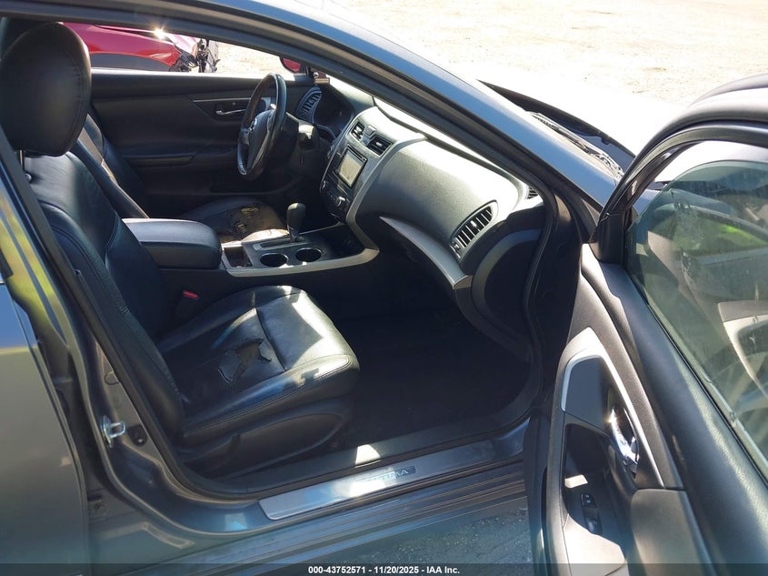 1N4AL3APXFC147111 2015 NISSAN ALTIMA photo no. 5