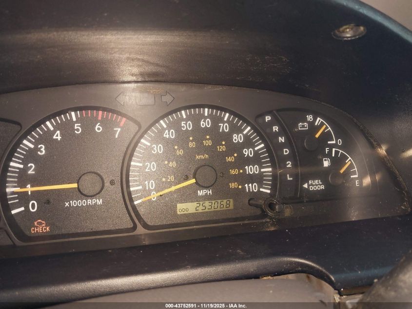 2003 Toyota Tundra Sr5 V8 VIN: 5TBBT441135981135 Lot: 43752591