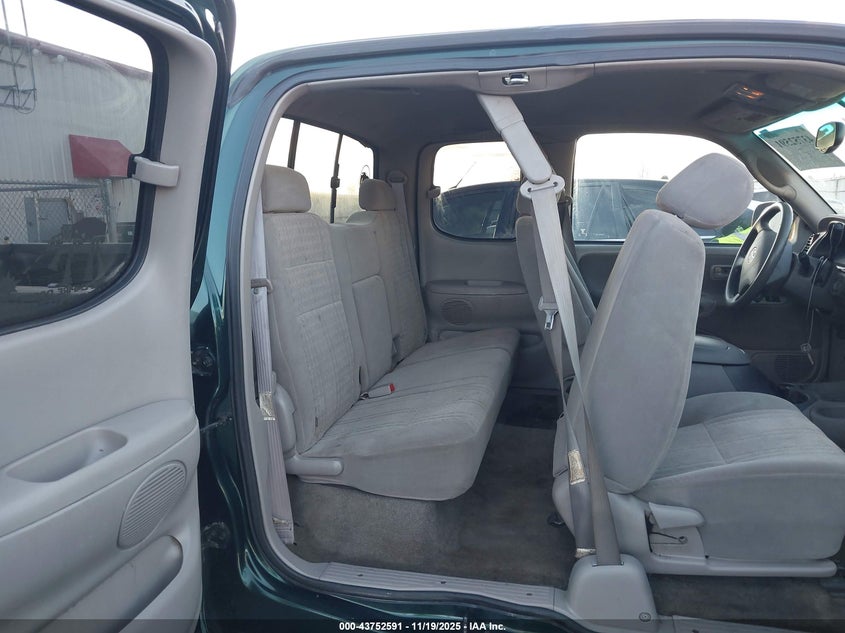 2003 Toyota Tundra Sr5 V8 VIN: 5TBBT441135981135 Lot: 43752591