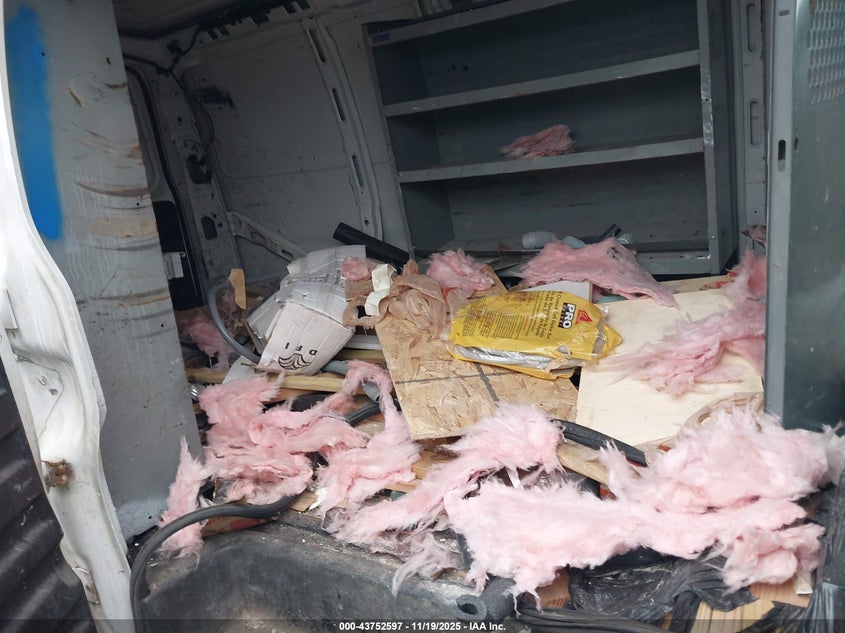 2004 GMC Savana Standard VIN: 1GTHG35U641132000 Lot: 43752597