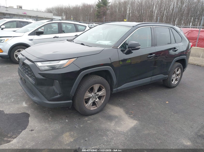 2T3P1RFV9NW278126 2022 TOYOTA RAV 4 photo no. 2