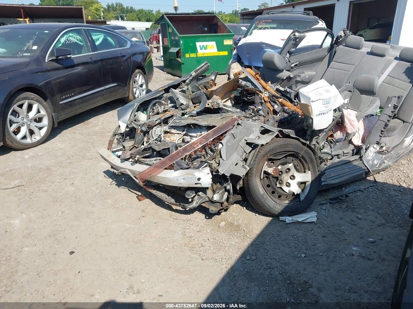 2008 Honda Civic, Rollover, IAAI, VIN 1HGFA16558L031983 — photo 2