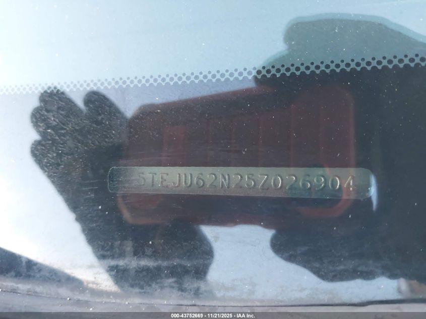 2005 Toyota Tacoma Prerunner V6 VIN: 5TEJU62N25Z026904 Lot: 43752669