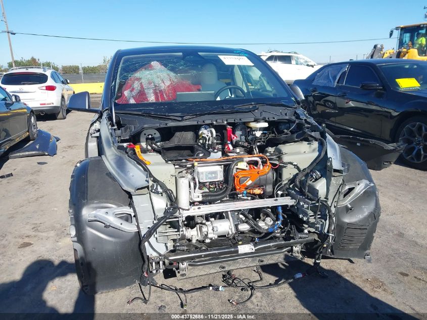 2025 Tesla Model Y Long Range Dual Motor All-Wheel Drive VIN: 7SAYGDEEXSF265767 Lot: 43752686